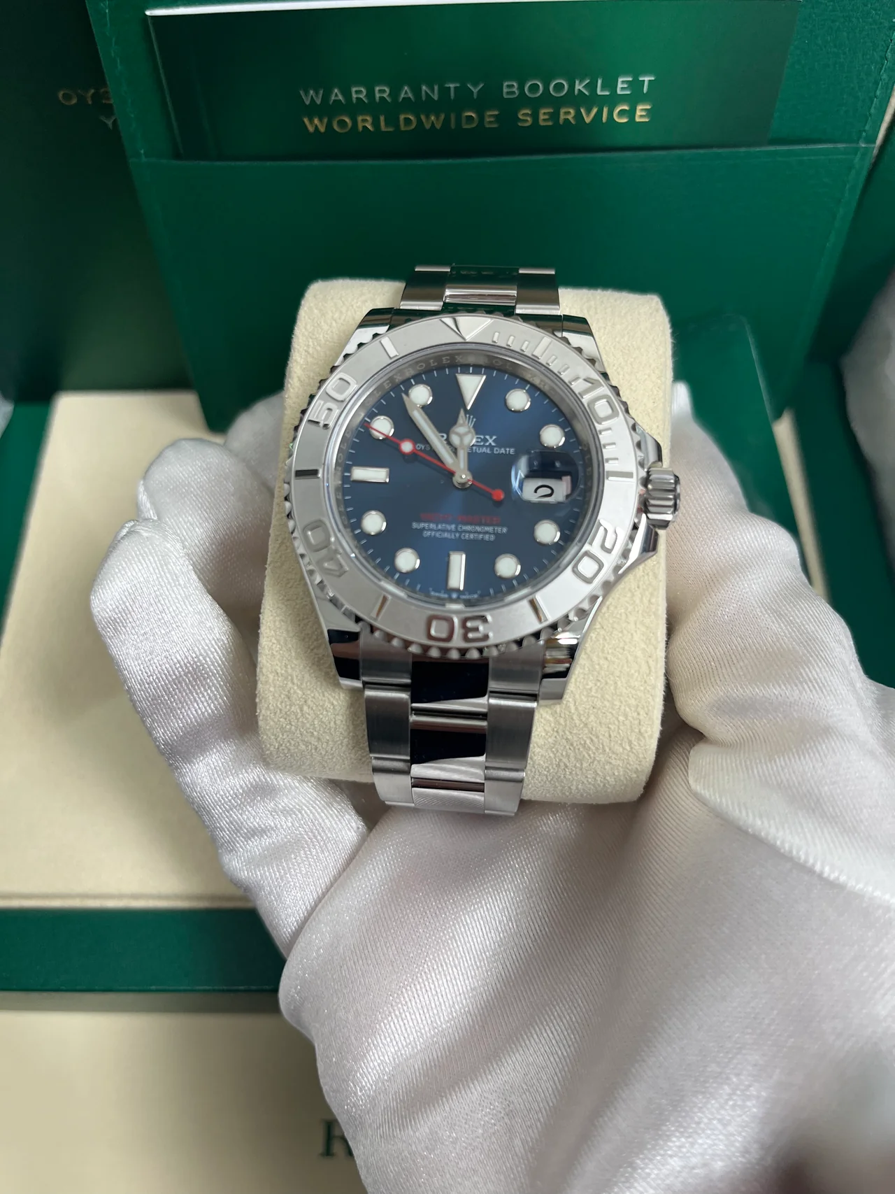 VS Factory Yacht-Master 40-style watch with blue dial and platinum-style bezel