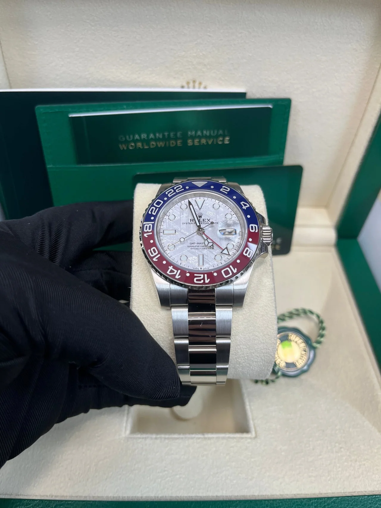 VS Factory GMT-Master II–Style 40mm Meteorite Dial, Red/Blue Ceramic-Style Bezel, Stainless Steel, Automatic GMT Movement - Image 2