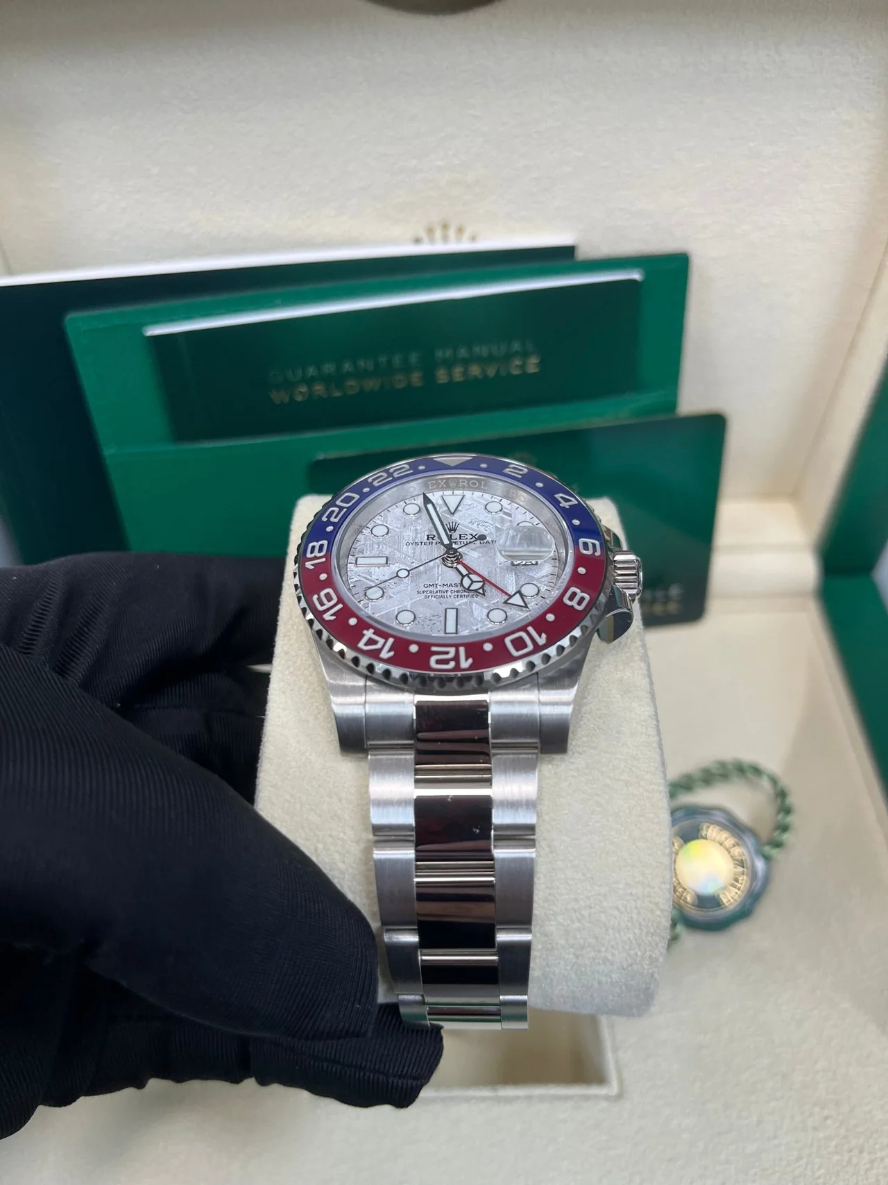 VS Factory GMT-Master II–Style 40mm Meteorite Dial, Red/Blue Ceramic-Style Bezel, Stainless Steel, Automatic GMT Movement - Image 4