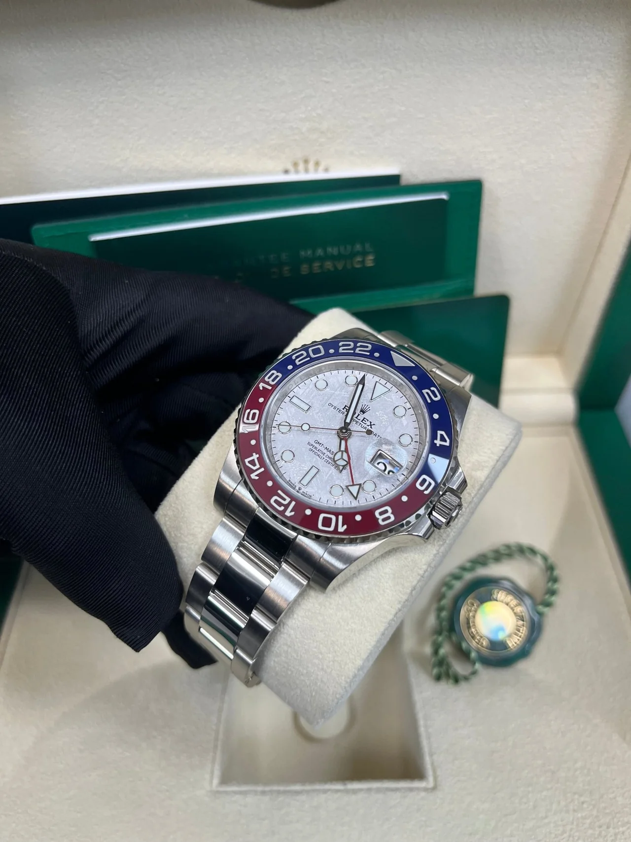 VS Factory GMT-Master II–Style 40mm Meteorite Dial, Red/Blue Ceramic-Style Bezel, Stainless Steel, Automatic GMT Movement - Image 5