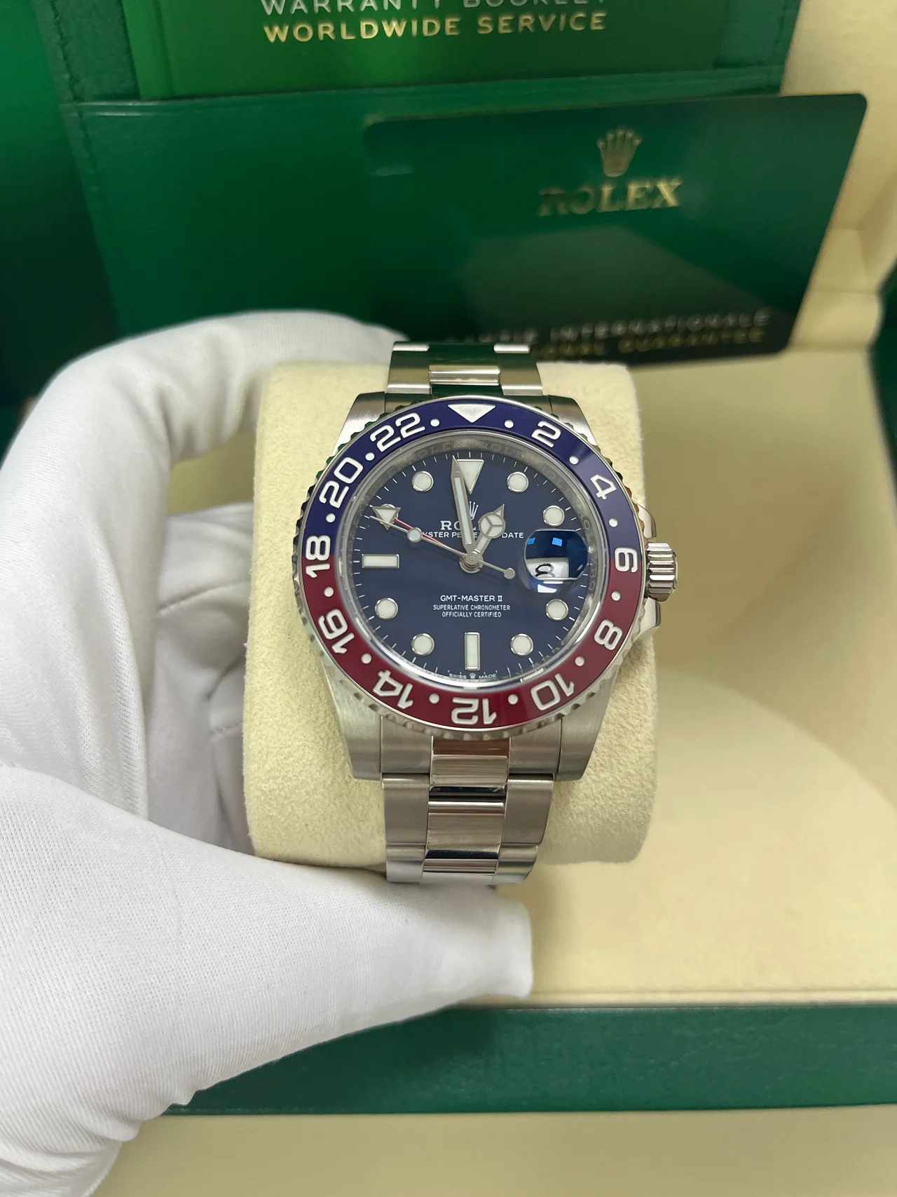 VS Factory GMT-Master II Pepsi-style 40mm blue dial red blue bezel watch