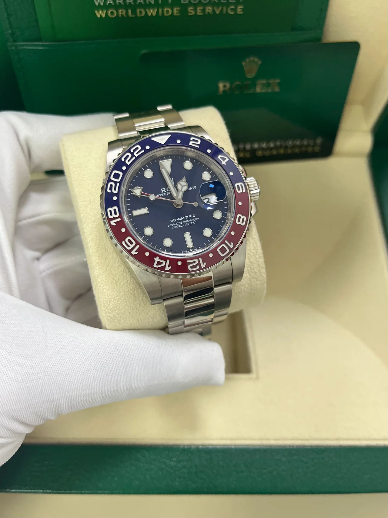 VS Factory GMT-Master II Pepsi 126719BLRO-Style 40mm Blue Dial, Red/Blue Ceramic-Style Bezel, 904L Steel, 3285-Style GMT Movement, Oyster Bracelet - Image 3