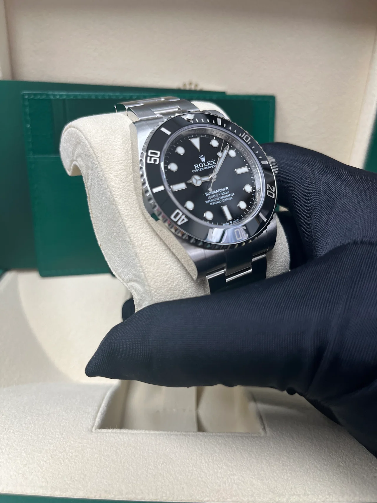 VS Factory Submariner 124060 No-Date 41mm, Black Dial, Black Ceramic-Style Bezel, 904L Steel, 3230-Style Automatic Movement - Image 2