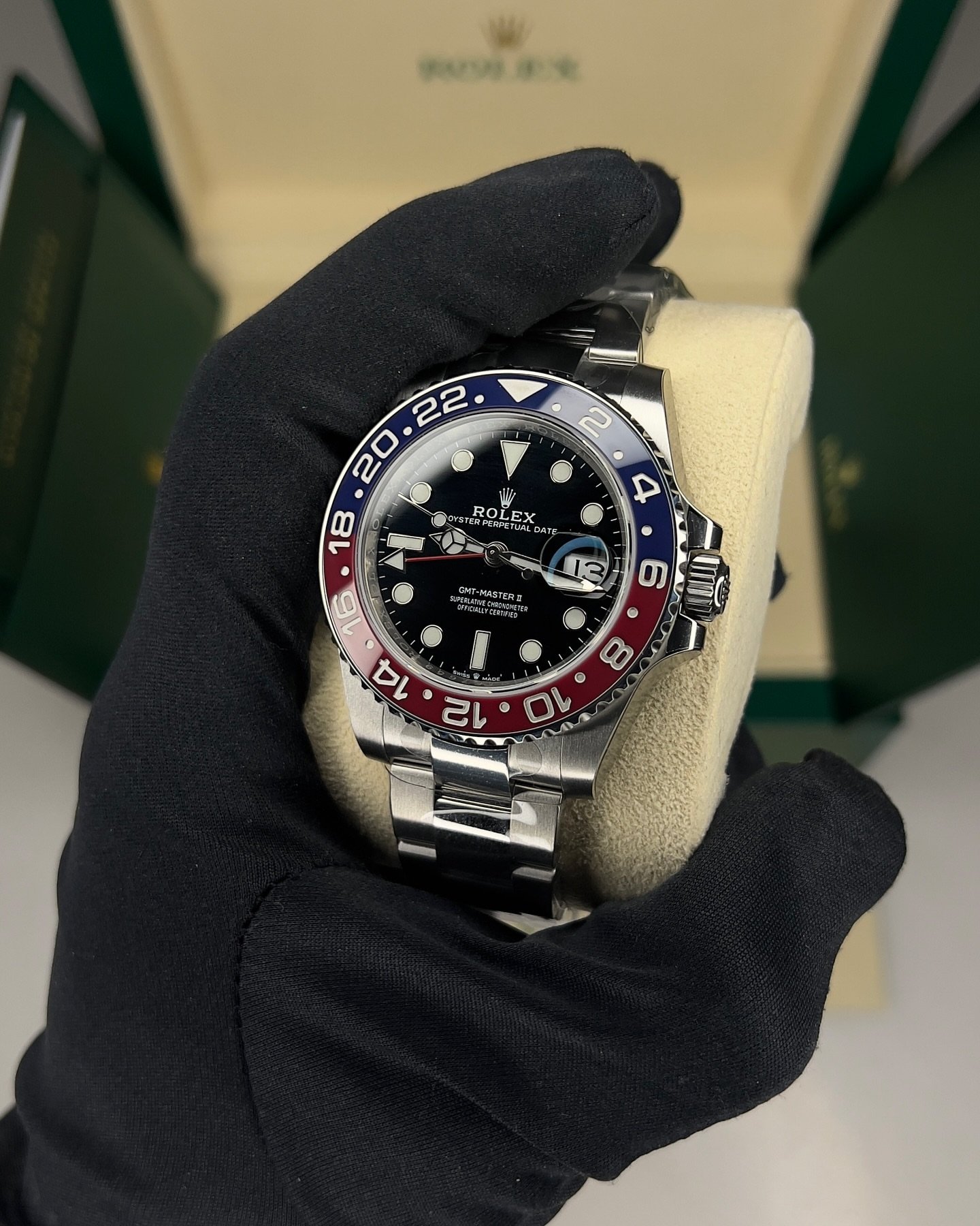 VS Factory GMT-Master II Pepsi 126710BLRO-Style 40mm, Black Dial, Red/Blue Ceramic-Style Bezel, 904L Steel, 3285-Style GMT Movement, Oyster Bracelet - Image 2