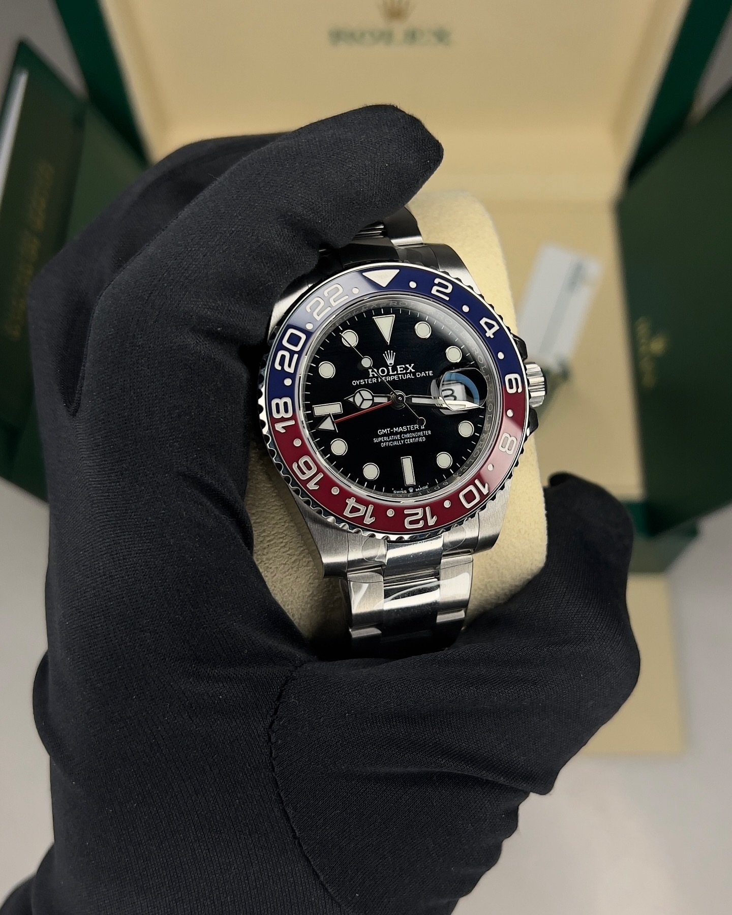 VS Factory GMT-Master II Pepsi 126710BLRO-Style 40mm, Black Dial, Red/Blue Ceramic-Style Bezel, 904L Steel, 3285-Style GMT Movement, Oyster Bracelet - Image 4