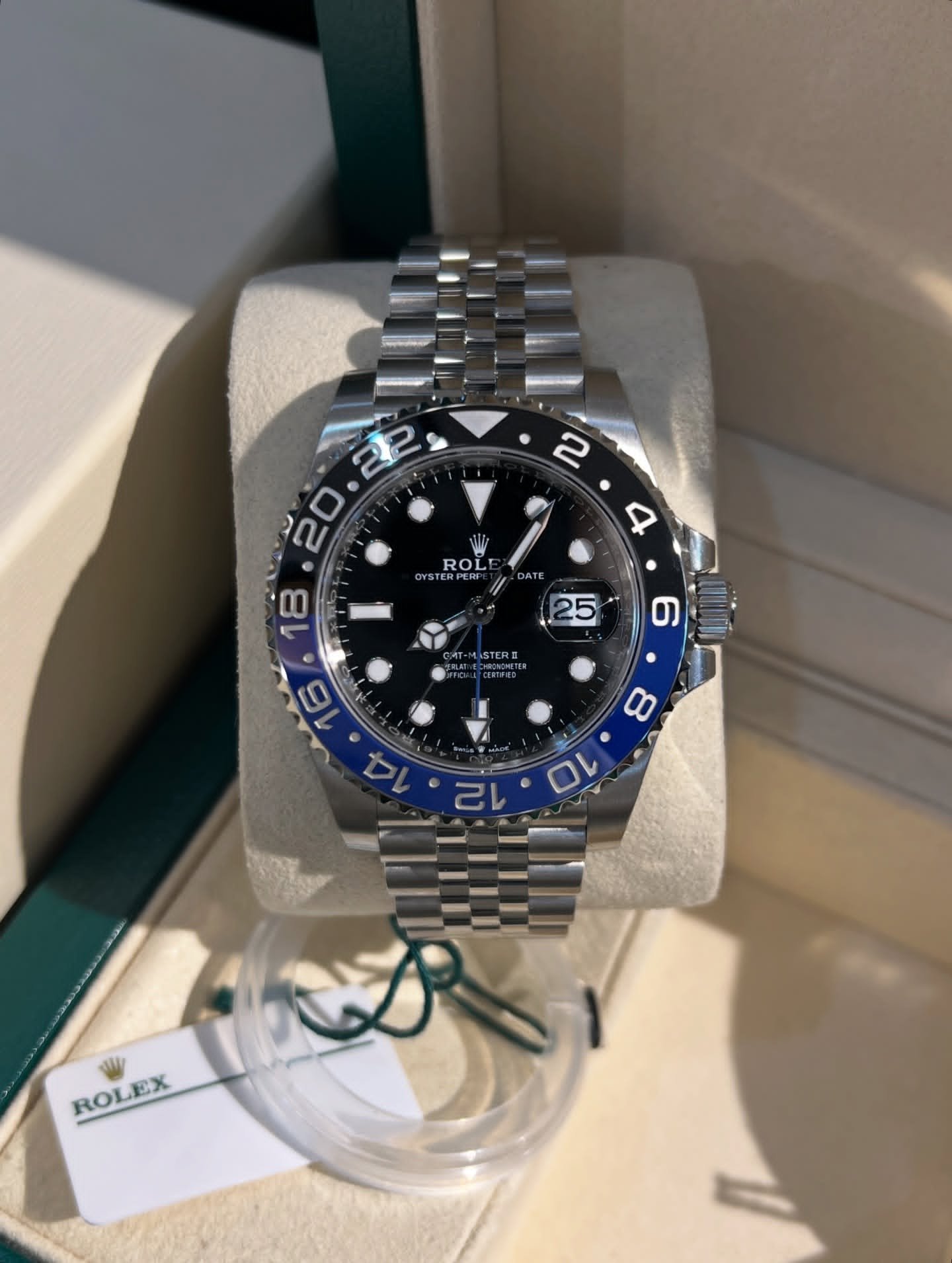 VS Factory GMT-Master II Batgirl 126710BLNR 40mm, Black Dial, Blue/Black Ceramic-Style Bezel, 904L Steel, 3285-Style GMT Movement, Jubilee Bracelet - Image 5