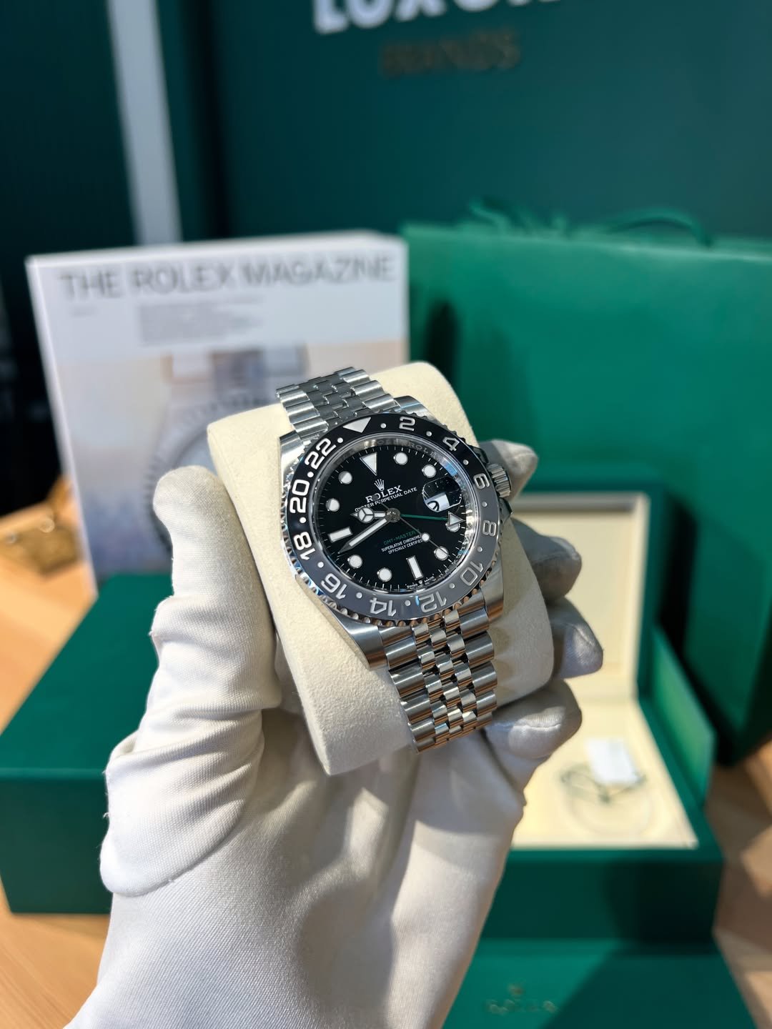 VS Factory Rolex GMT Master II 126710GRNR Jubilee, Green 24-hour hand, Black/Grey Ceramic Bezel, 904L Steel, Best Edition 3285 Movement - Image 3