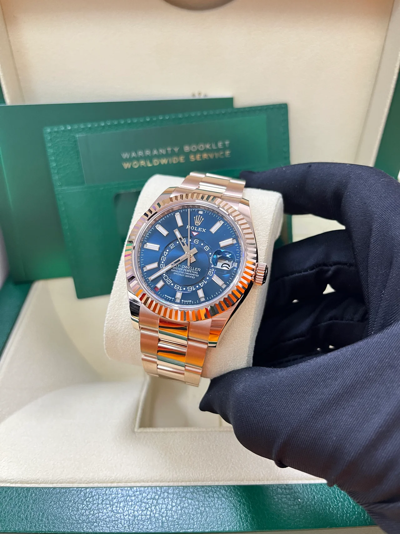 ZF Factory Rolex Sky-Dweller 42mm Blue Dial Oyster Bracelet 336935 – 18K Rose Gold-Wrapped 904L Steel, Best Edition - Image 4