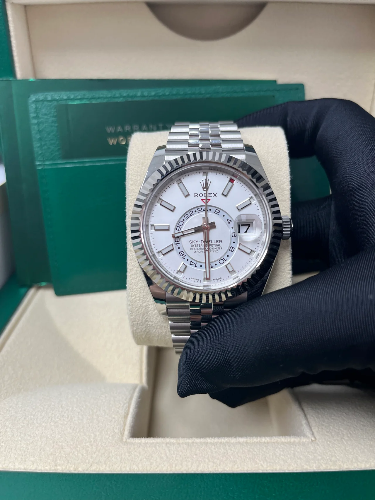 ZF Factory 42mm intense white dial fluted bezel Jubilee bracelet watch