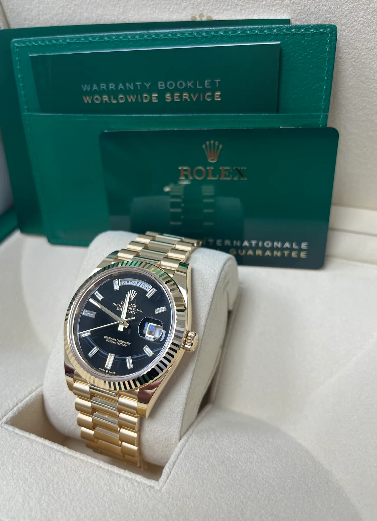 RC Factory Day-Date 40 18K Yellow Gold – Baguette Diamond Dial – Fluted Bezel - Image 4