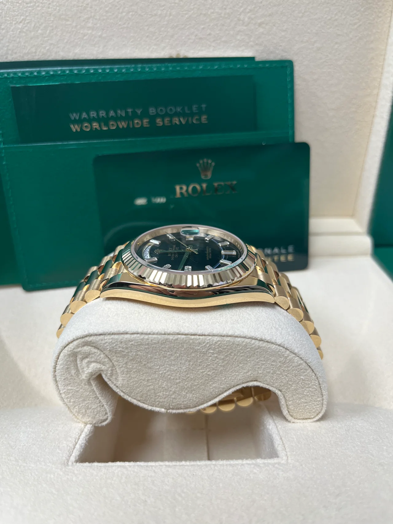 RC Factory Day-Date 40 18K Yellow Gold – Baguette Diamond Dial – Fluted Bezel - Image 5