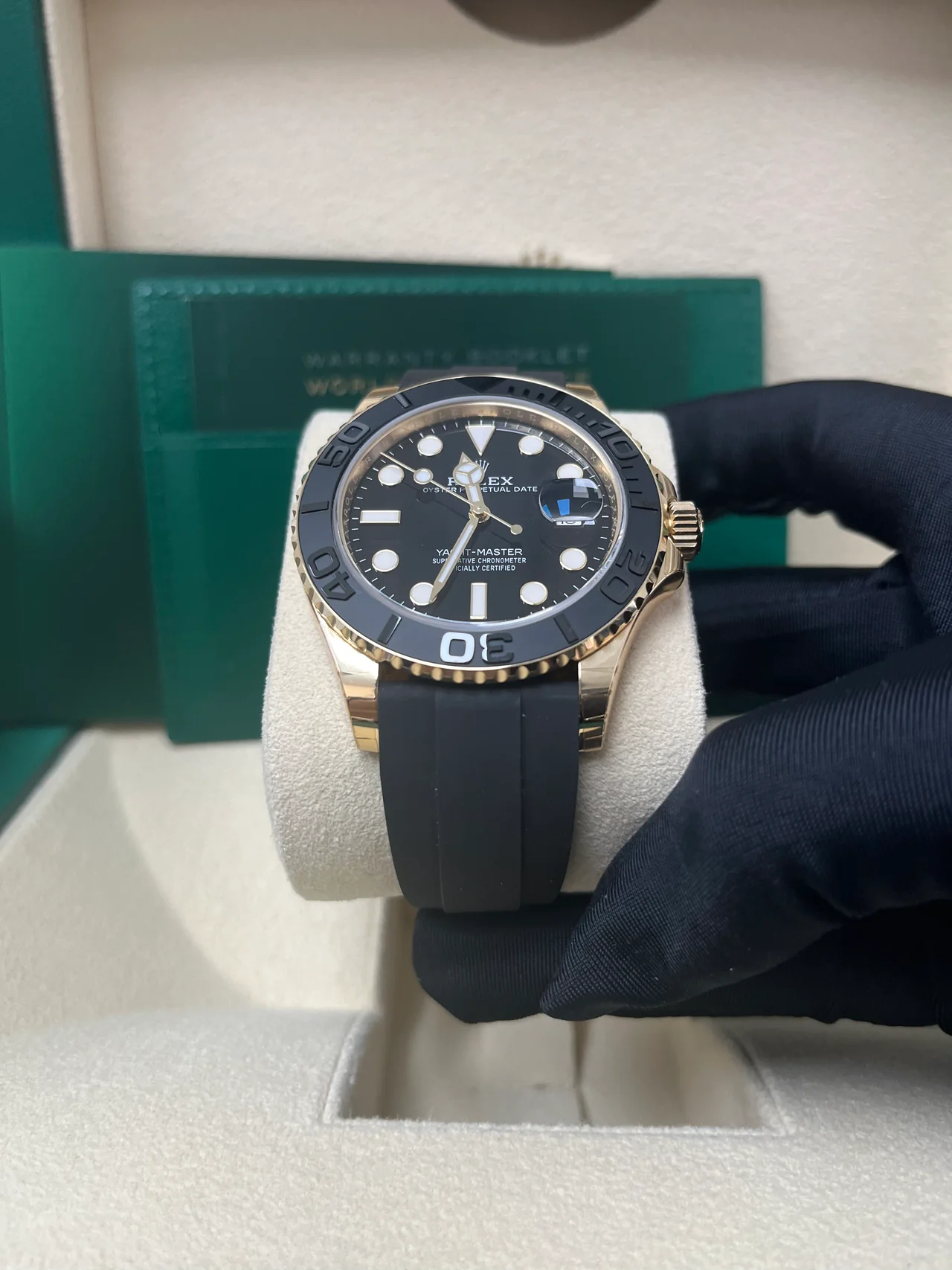 VS Factory Yacht-Master 226658 Yellow Gold 42mm Black Dial, Rubber Strap, Best Edition 3235 Movement - Image 2