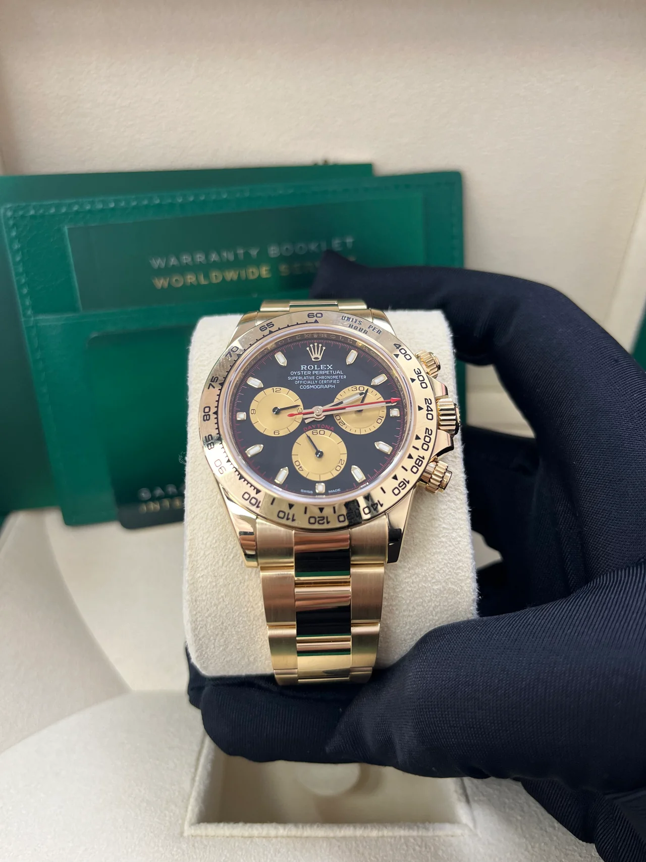 VS Factory Rolex Daytona Paul Newman Yellow Gold 40mm – Black Dial, Yellow Subdials, Yellow Gold-Wrapped 904L Steel, Best Edition 4130 Movement - Image 3