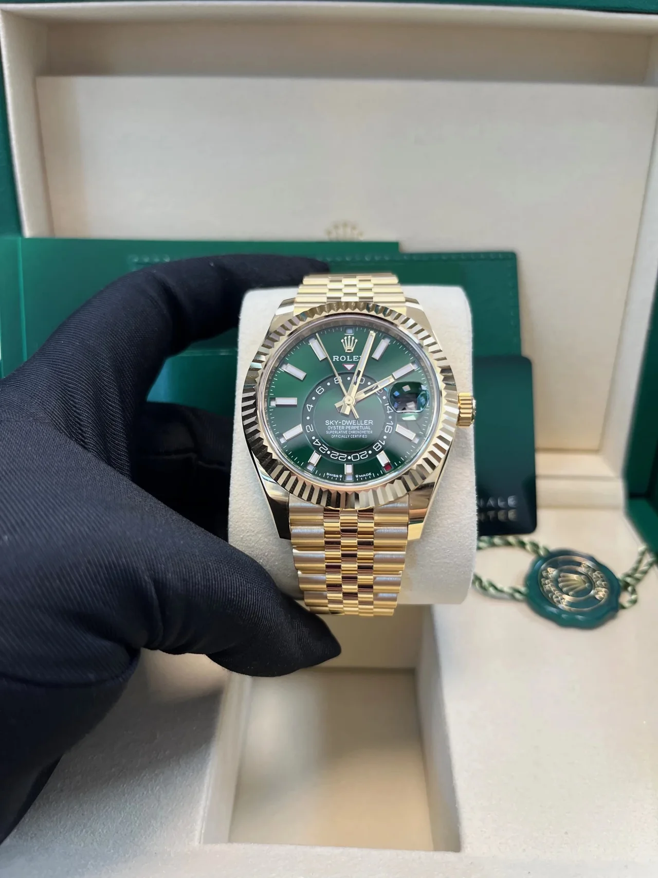 ZF Factory Rolex Sky-Dweller 42mm bright green dial yellow gold