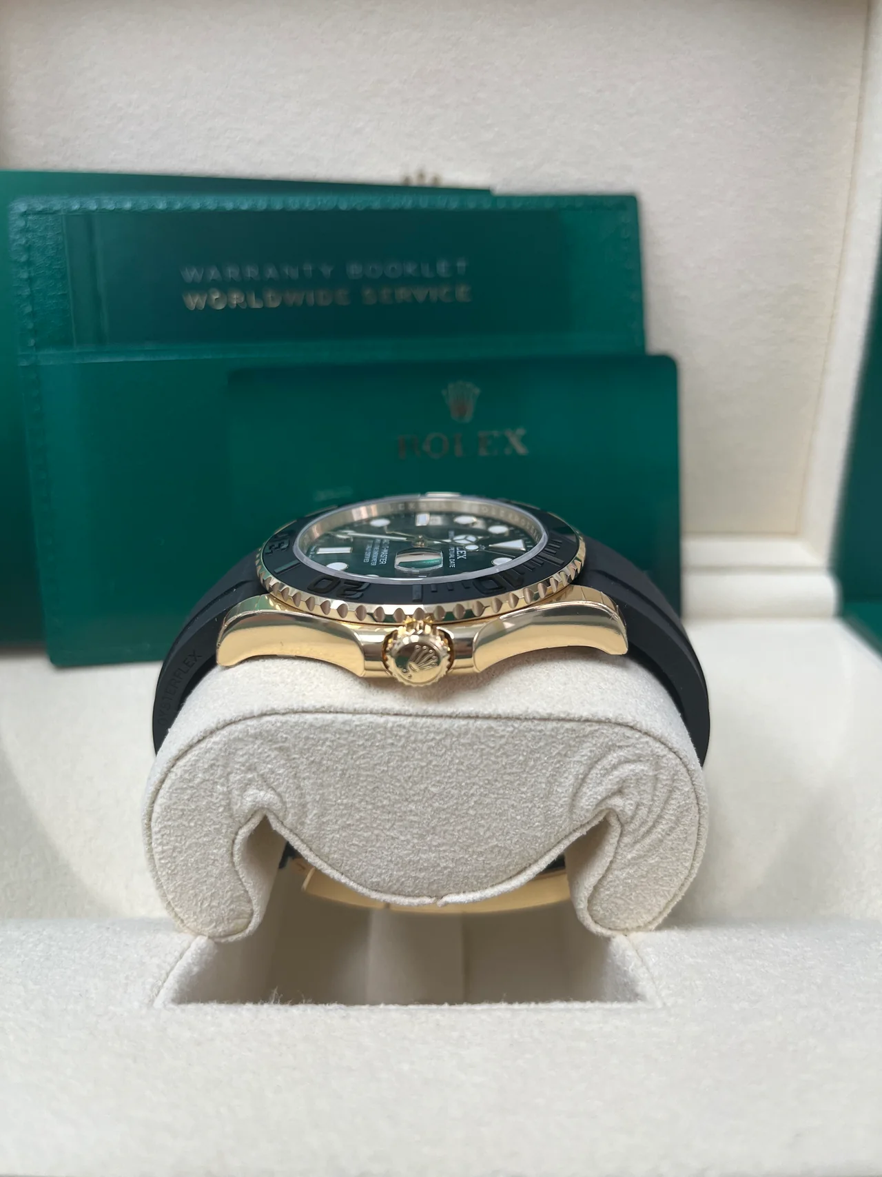 VS Factory Yacht-Master 226658 Yellow Gold 42mm Black Dial, Rubber Strap, Best Edition 3235 Movement - Image 6