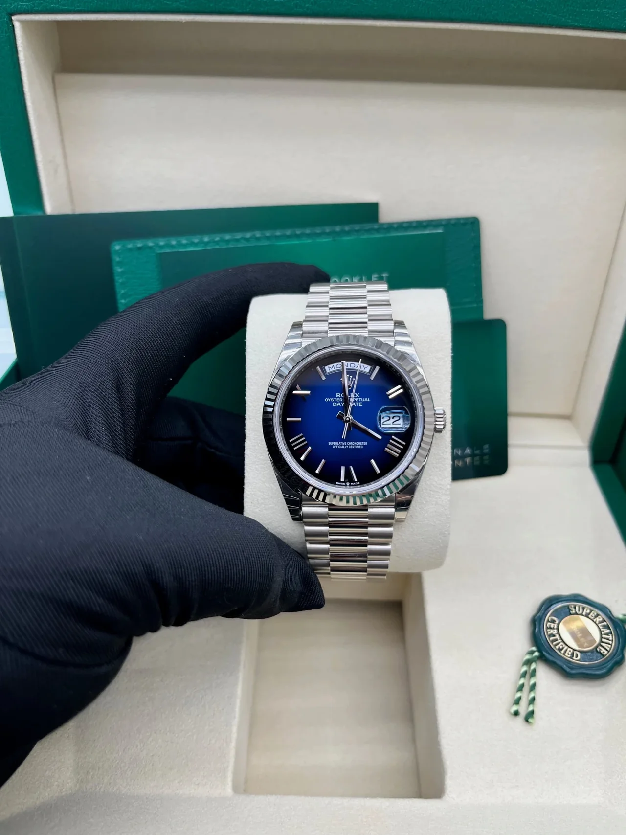RC Factory Rolex Day-Date 40 228239 White Gold Blue Ombré Dial Super Clone - Image 4