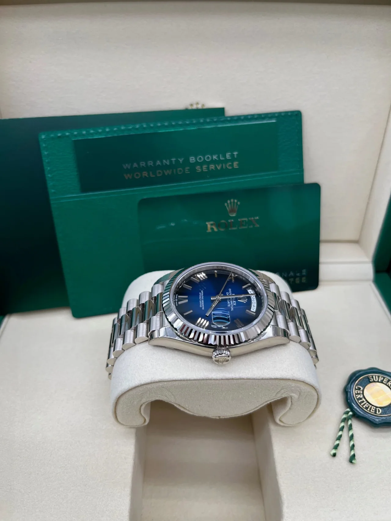 RC Factory Rolex Day-Date 40 228239 White Gold Blue Ombré Dial Super Clone - Image 12