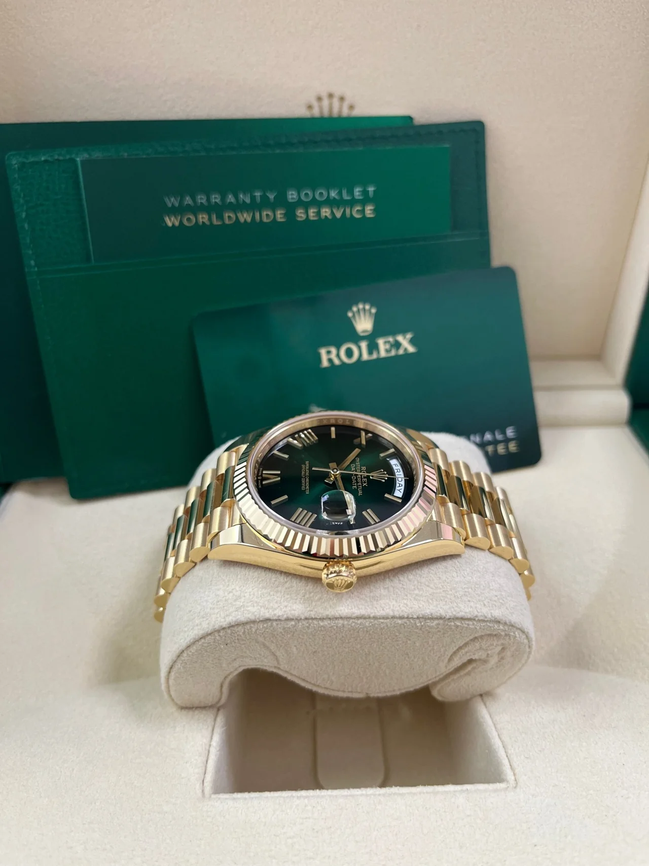 RC Factory Rolex Day-Date 40mm Green Ombré Roman Dial 228238 Super Clone - Image 9