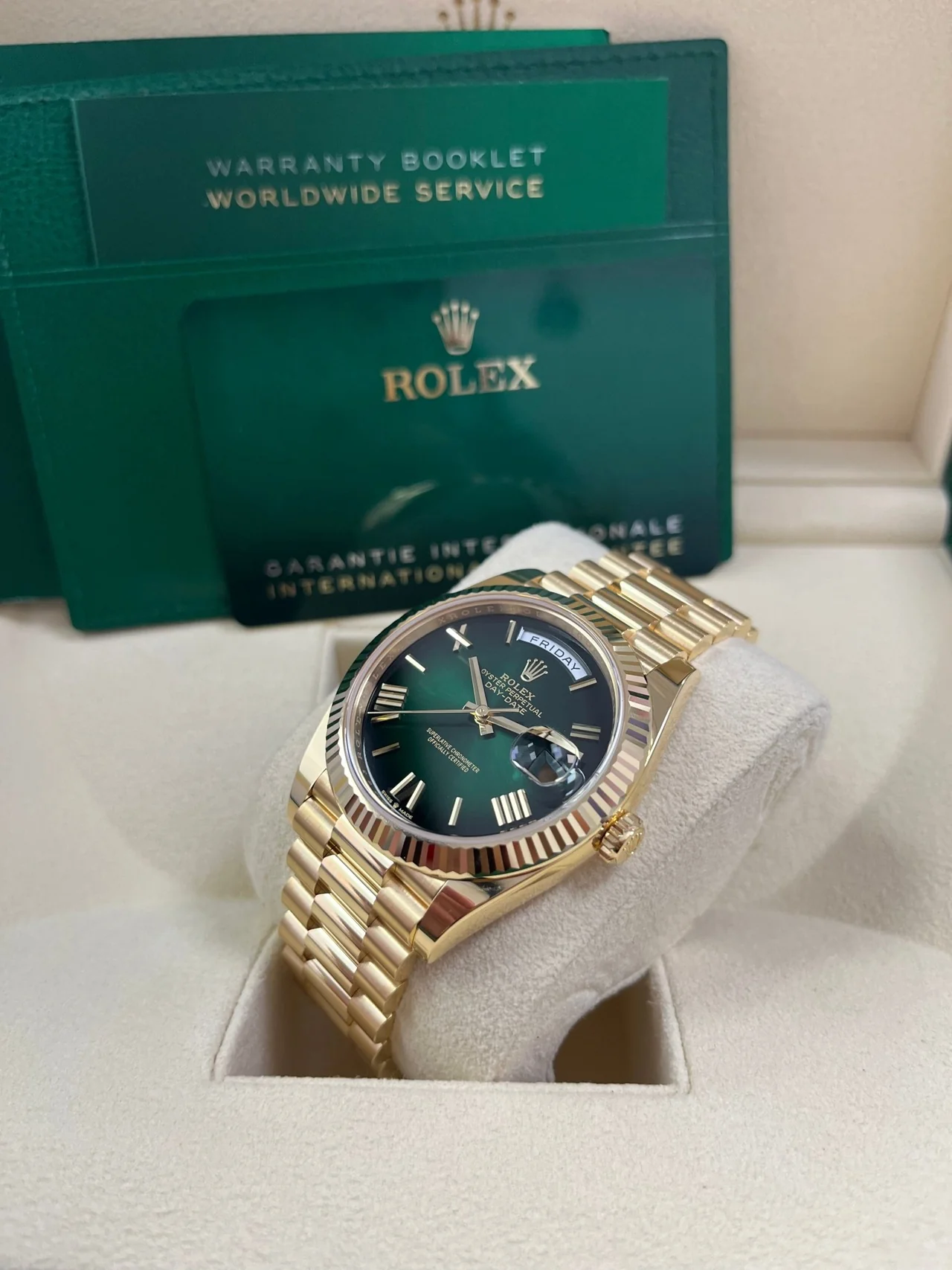 RC Factory Rolex Day-Date 40mm Green Ombré Roman Dial 228238 Super Clone - Image 7