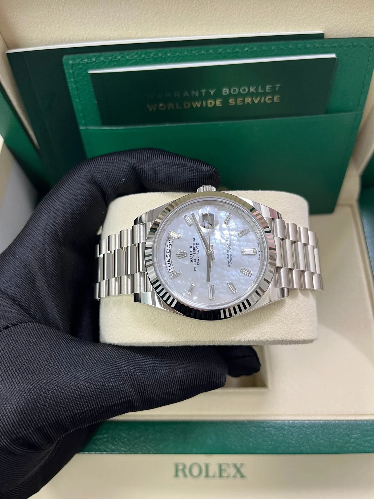 RC Factory Day-Date 40–Style Watch – Mother-of-Pearl Diamond-Style Dial - Image 6