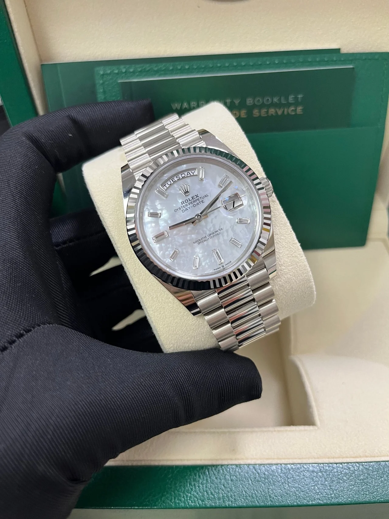 RC Factory Day-Date 40–Style Watch – Mother-of-Pearl Diamond-Style Dial - Image 3