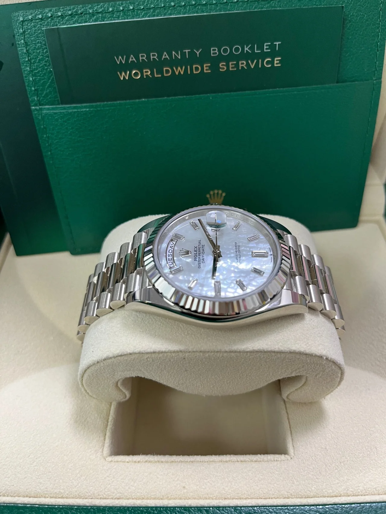 RC Factory Day-Date 40–Style Watch – Mother-of-Pearl Diamond-Style Dial - Image 8