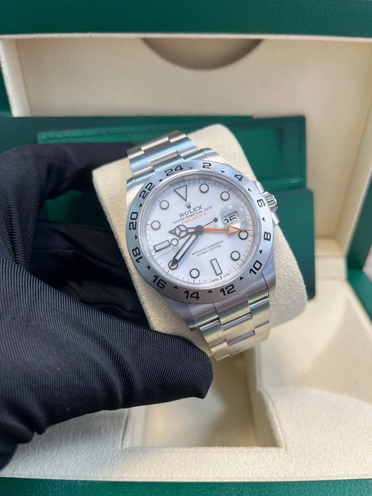 VS Factory Rolex Explorer II 42mm Oystersteel White Dial Oyster Bracelet - Image 4