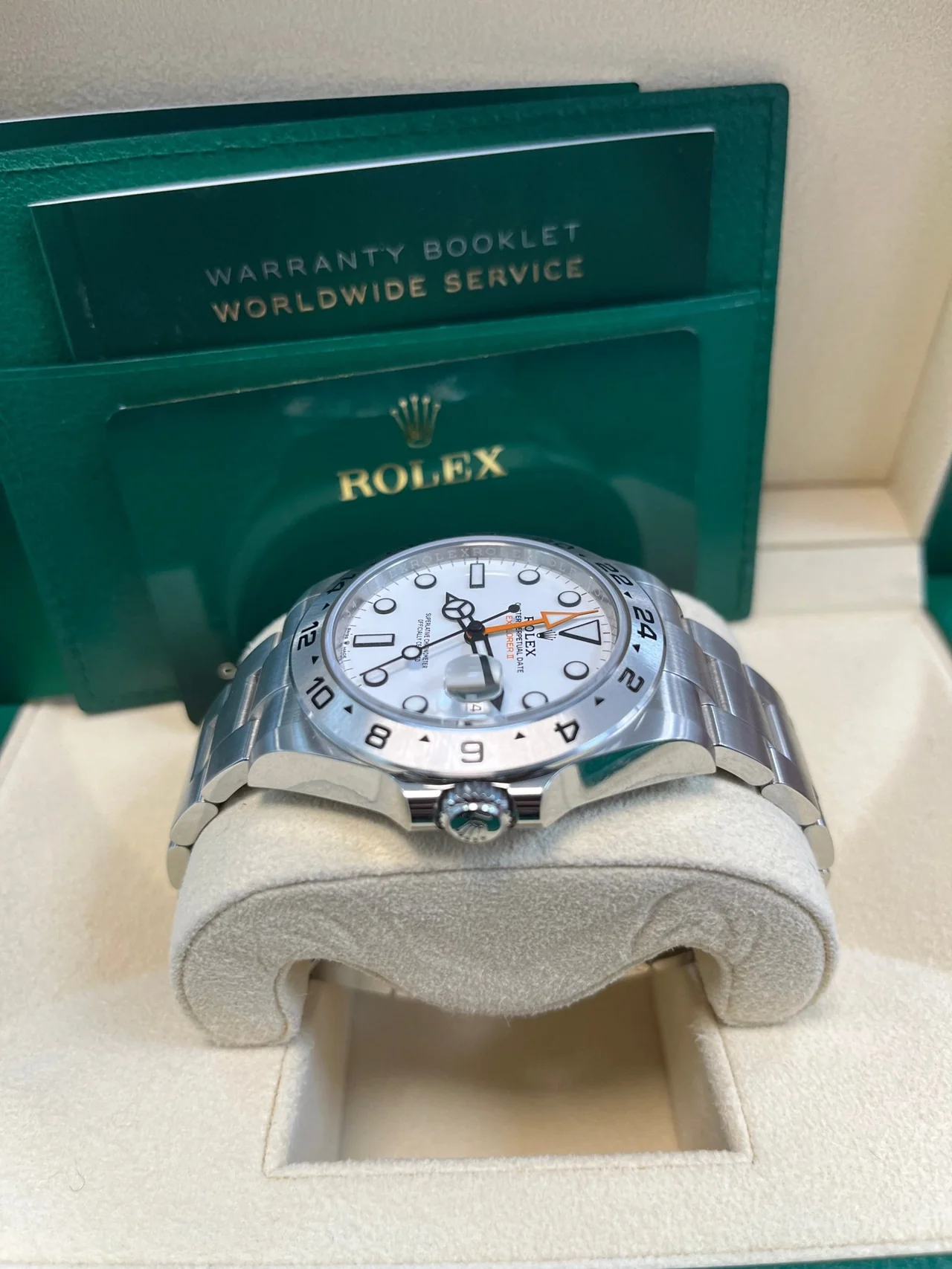 VS Factory Rolex Explorer II 42mm Oystersteel White Dial Oyster Bracelet - Image 5