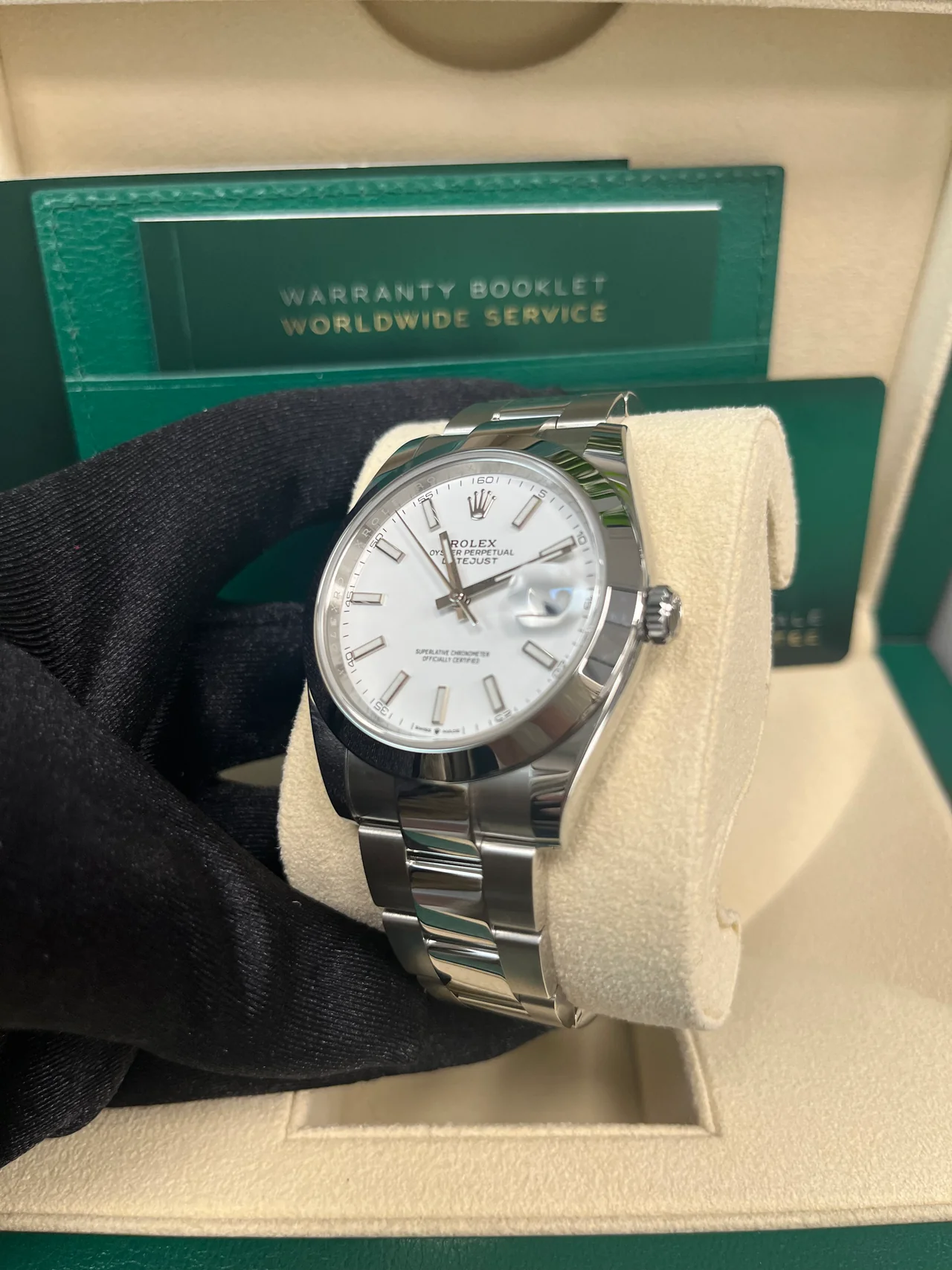 VS Factory Datejust 41 126300 Stainless Steel – White Index Dial – Oyster Bracelet - Image 3