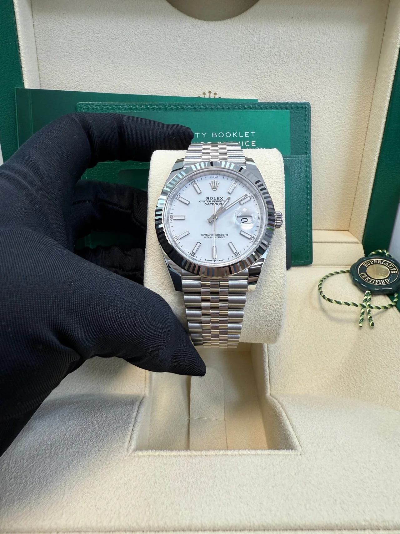 VS Factory Datejust 41 Stainless Steel & White Gold – White Index Dial – Fluted Bezel – Jubilee Bracelet - Image 6
