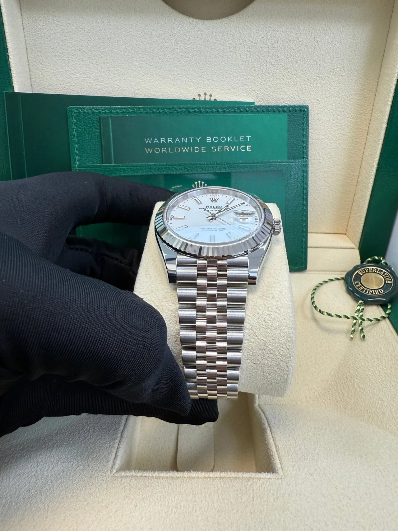 VS Factory Datejust 41 Stainless Steel & White Gold – White Index Dial – Fluted Bezel – Jubilee Bracelet - Image 5