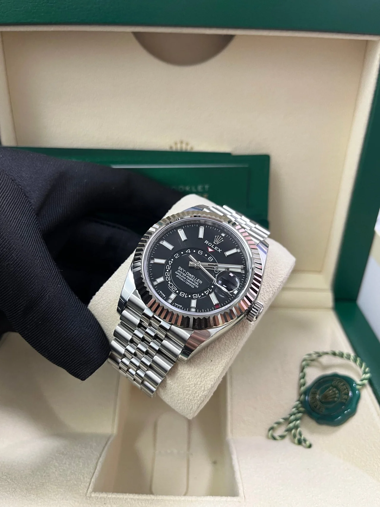 ZF Factory Rolex Sky-Dweller Black Index Dial Fluted Bezel Jubilee Bracelet - Image 2
