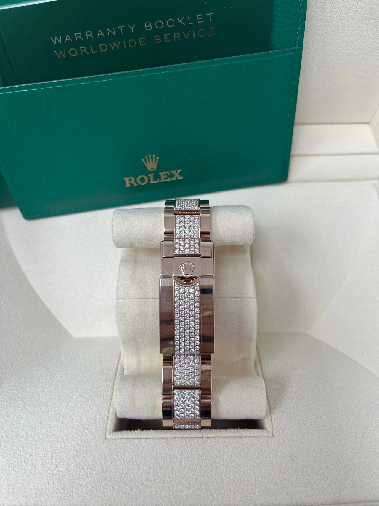 VS Factory Rolex Daytona 116595 RBOW Rose Gold – Black Dial, Diamond & Sapphire Bezel, 18K Rose Gold-Wrapped 904L Steel, Best Edition 4130 Movement - Image 6