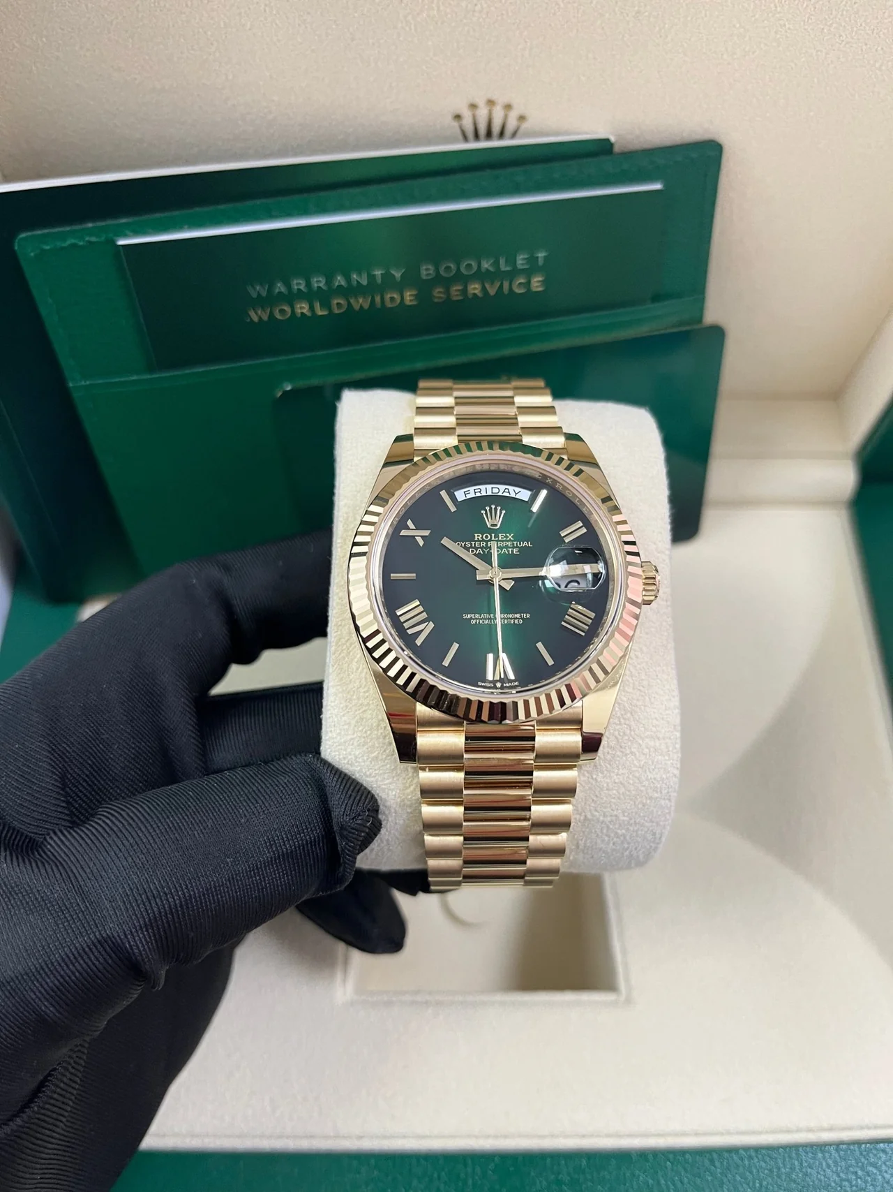 RC Factory Rolex Day-Date 40mm Green Ombré Roman Dial 228238 Super Clone - Image 2