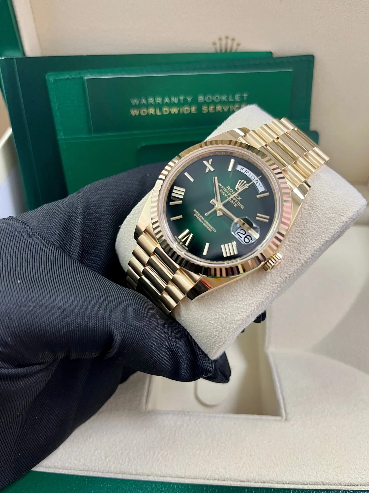 RC Factory Rolex Day-Date 40mm Green Ombré Roman Dial 228238 Super Clone - Image 4