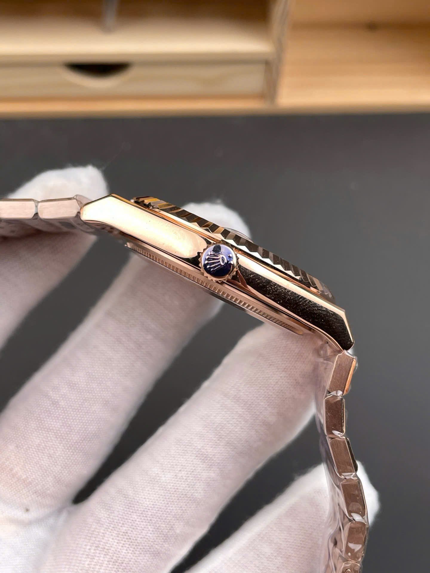 ES Factory Rolex Land-Dweller 40mm Rose Gold, Integrated Flat Jubilee Bracelet, Automatic Movement - Image 4